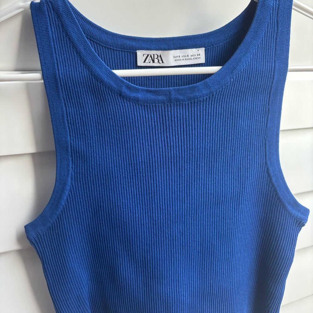 Zara Women's Blue Ribbed Tank Top